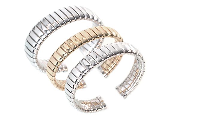 Fine jewelry tubogas style, flat shape, medium and smallo size. 18k gold, avalaible in three colors, rose, yellow and white.